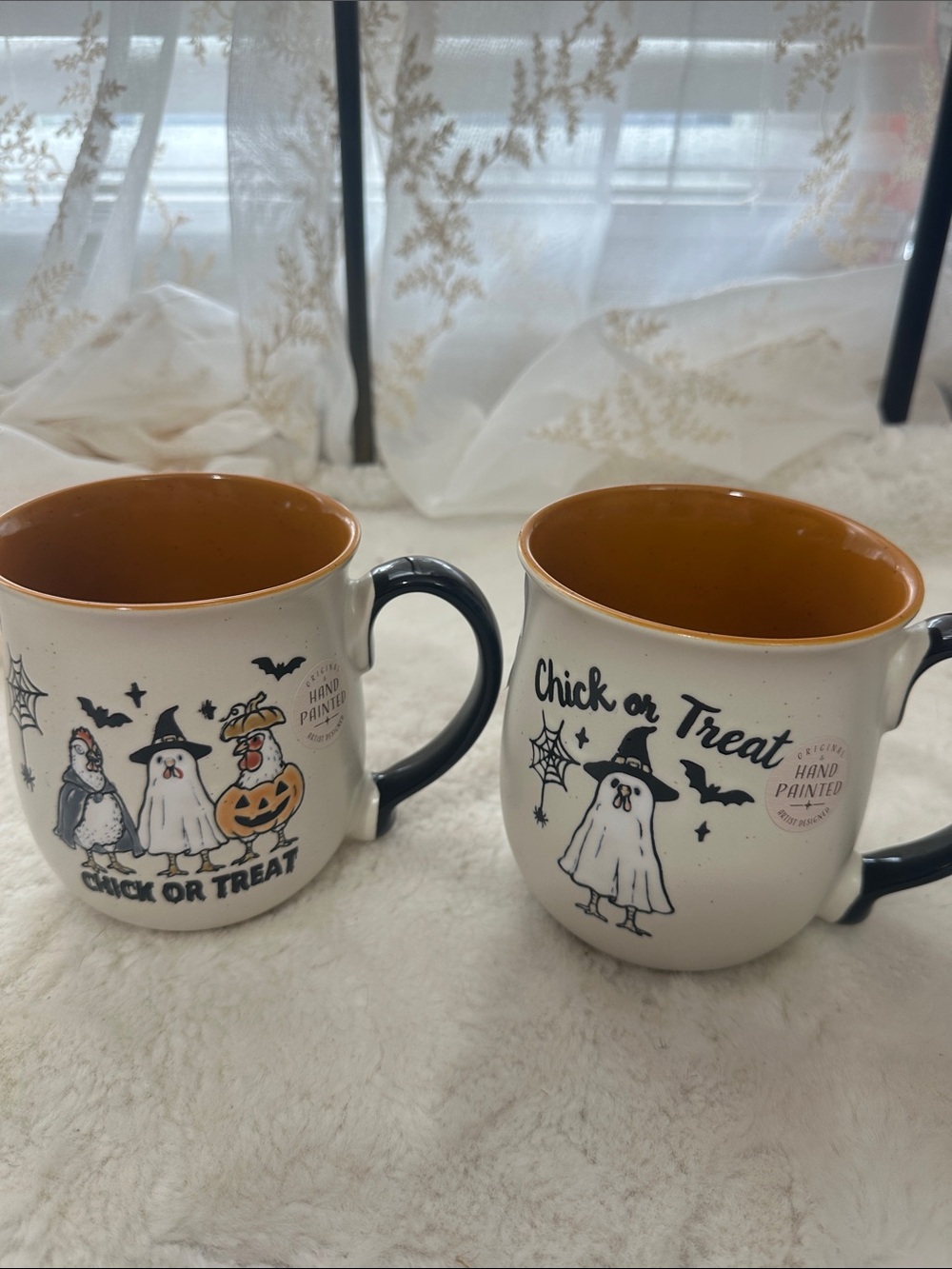 Set of 2 chicken halloween ceramic mugs